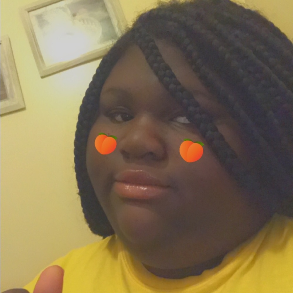 Meet your Posher, Akalia